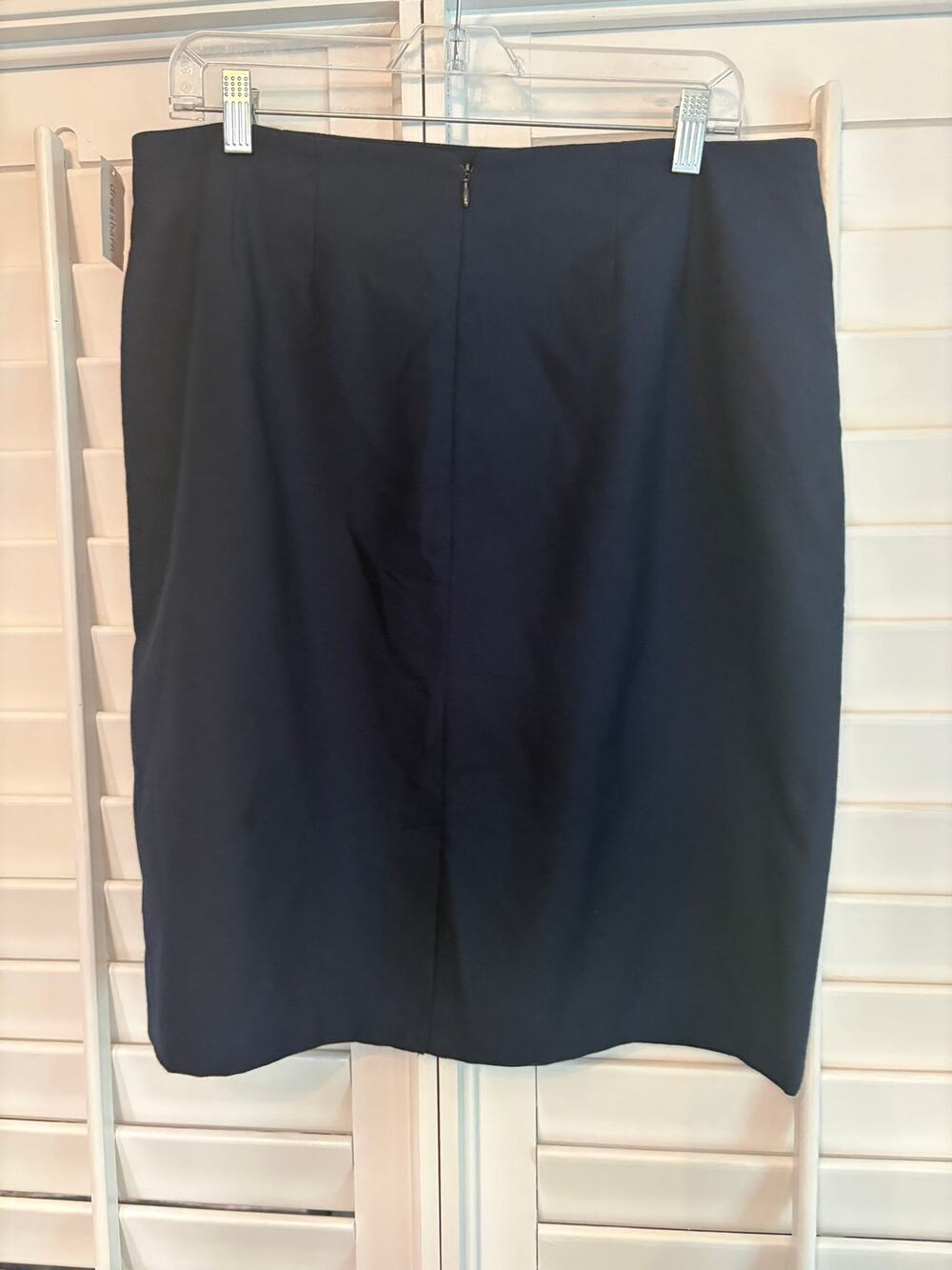 Dress Barn Navy Skirt Size 16